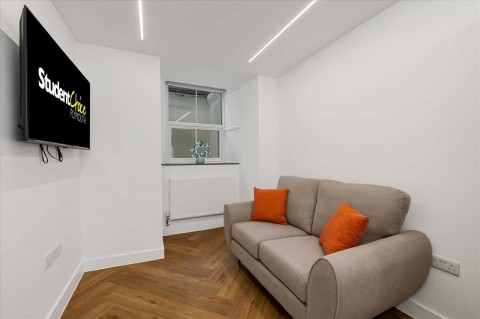 Click the photo for more details of Houndiscombe Road, Plymouth